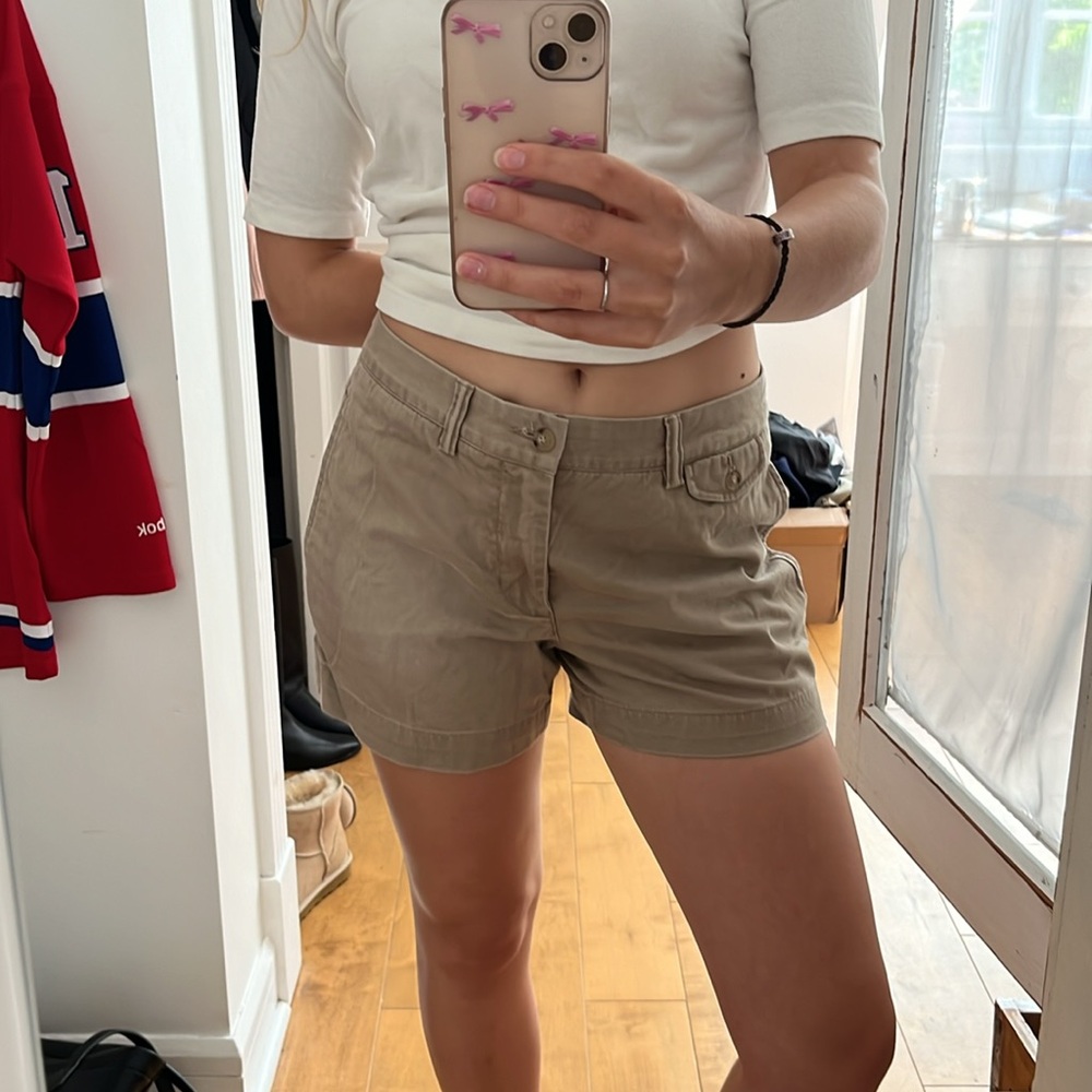 POLO RALPH LAUREN beige shorts size 4.